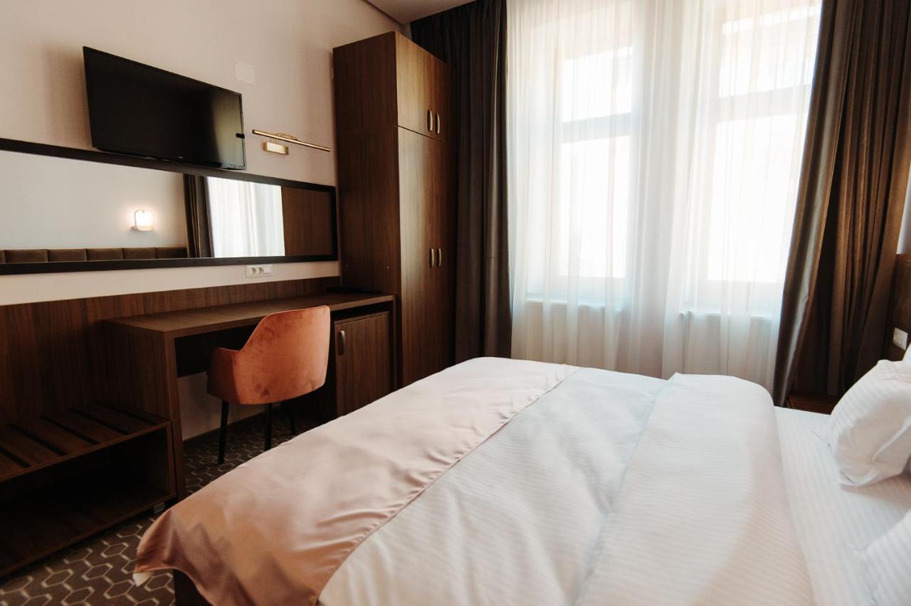 Roa Guesthouse Blaj Esterno foto