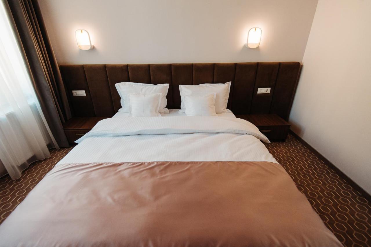 Roa Guesthouse Blaj Esterno foto