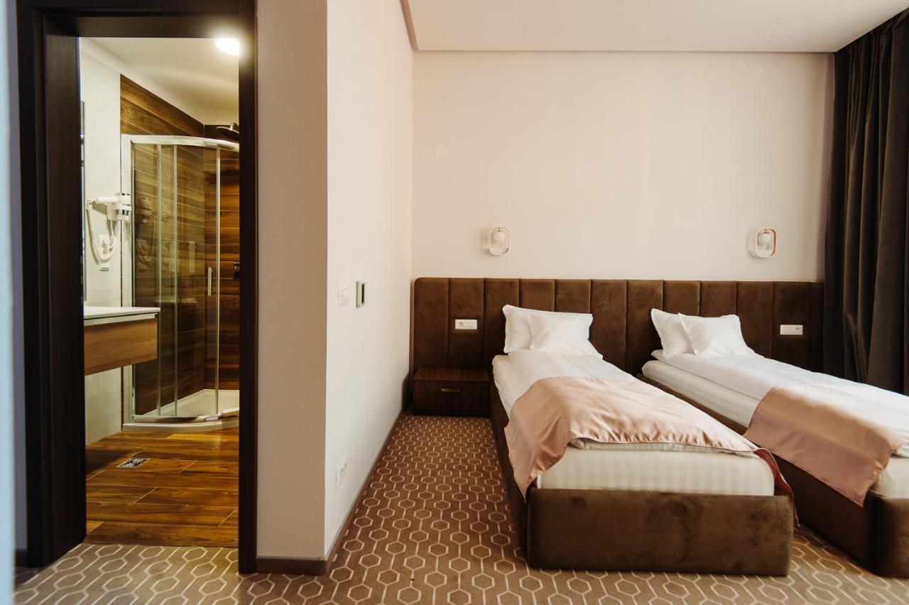 Roa Guesthouse Blaj Esterno foto