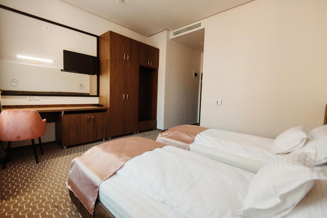 Roa Guesthouse Blaj Esterno foto